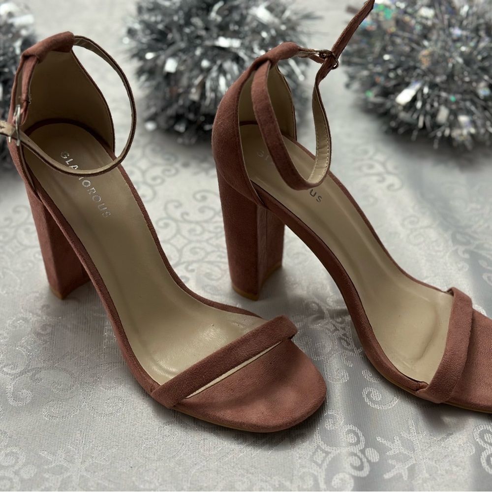 Tan chunky Heels -